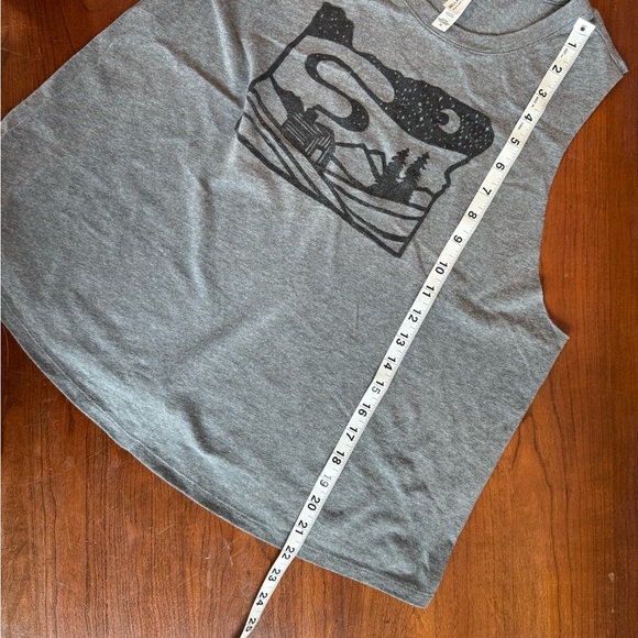 Bella Canvas Block Printed “Oregon” Charcoal Cropped Graphic Tank - XL - Picture 6 of 6